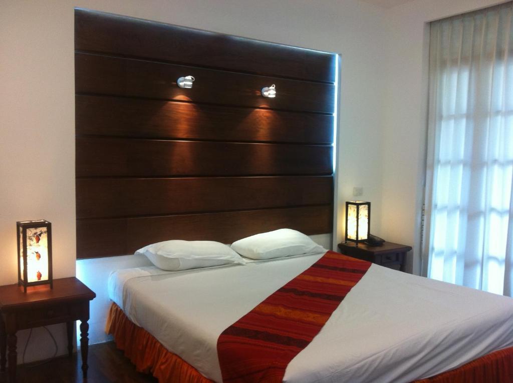 Capital Hotel Луанґпхабанґ Номер фото